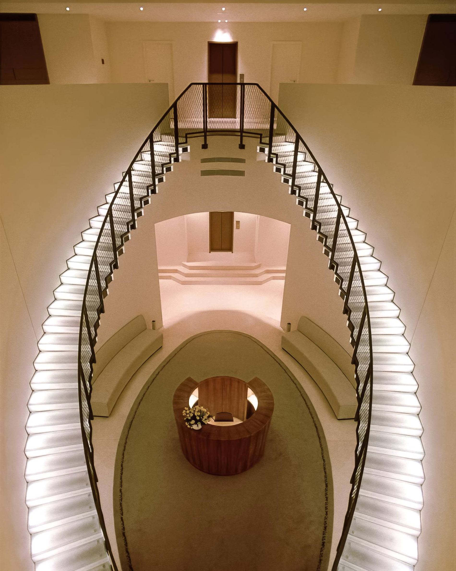 1996, Gildo Pastor Center, Monaco