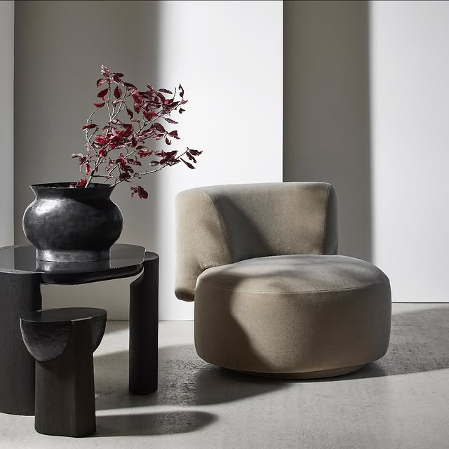 AKRA side table and CANDY vase design @danyeffetdesignstudio - LEK armchair in @delcourttextiles and LOB low table design @christophedelcourt